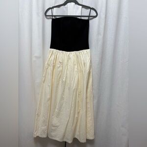 Chic Strapless Black and Cream Dress